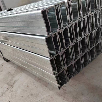 लचीला डिजाइन और समर्थन के लिए आसान स्थापना स्टेनलेस स्टील स्ट्रट चैनल